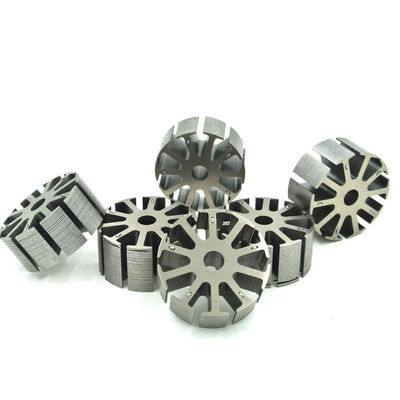 - Fertigstellung von Rotorwellenstator und Rotormontage für Motorradstartermotor in Metallfarbe