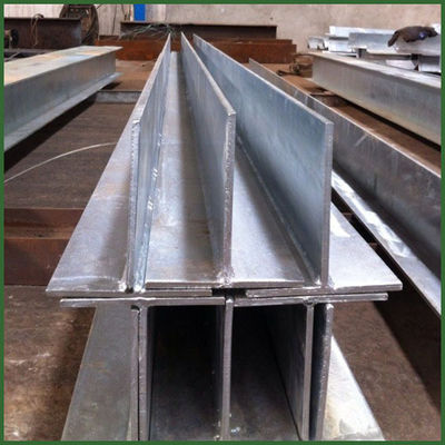 Schweißarbeiten an Blechen aus Edelstahl, Bearbeitung von Metallteilen für Industrieanlagen, Ersatzteile