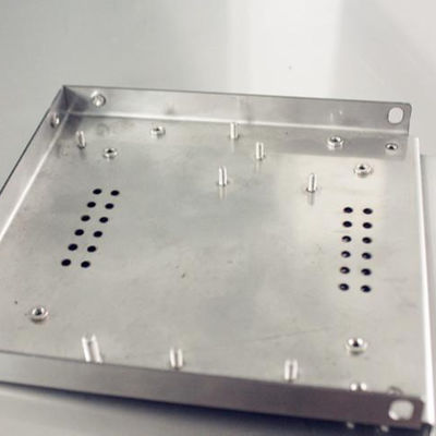 Metallteile für Maschinen und Apparate aus Edelstahl