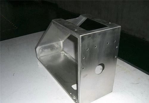 Metallteile für Maschinen und Apparate aus Edelstahl