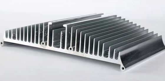 Stahlgehäuse 6063 Heatsink-Gehäuse für elektronische Batterien und Wärmeabsorption