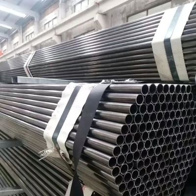 Schweißarbeiten an Stahlröhrchen, Metallblechen und Pulverbeschichtungen