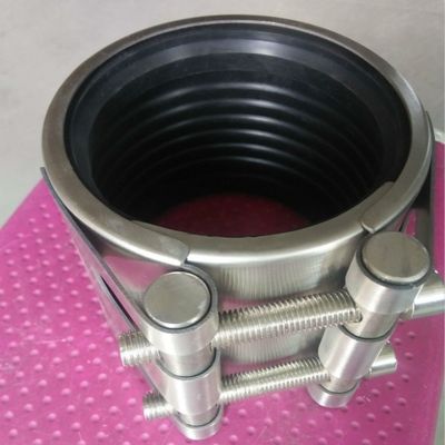 100% Inspektion Kleine Rohrspange OEM Hochdruck Edelstahl Metall Sattelklemmen