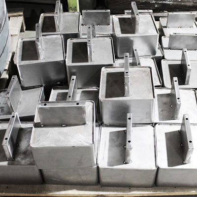 Fertigungsunternehmen Präzisionsmetallstempel für professionell angepasste, tief gezogene Teile aus Blechmetall