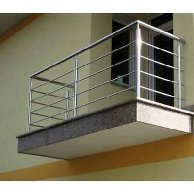 Maßgeschneiderter Stahlgrill für Treppen, Balkon und Tor
