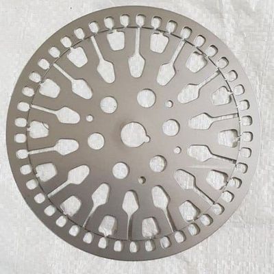Anpassung an Edelstahl, Schleudern, Biegen, Laserschneiden, Verfertigung, Blechbeugen