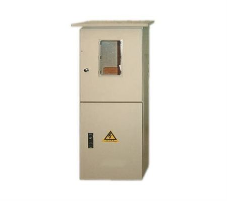 Stempeln und Biegen von Edelstahlblechen für die Anpassung von Elektrometerkästen im Freien
