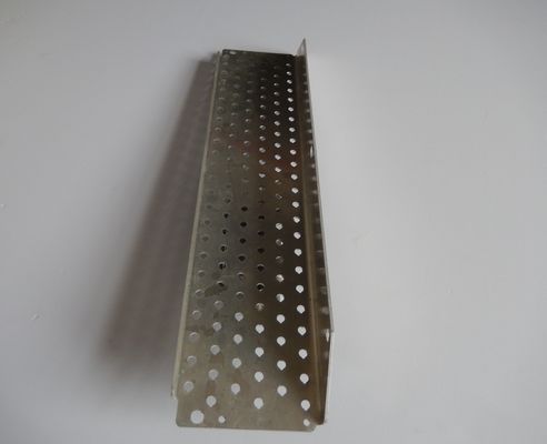 Schweißprozess Stempel Aluminiumblech mit Löchern Akzeptabel Kleine Bestellung in Nanfeng
